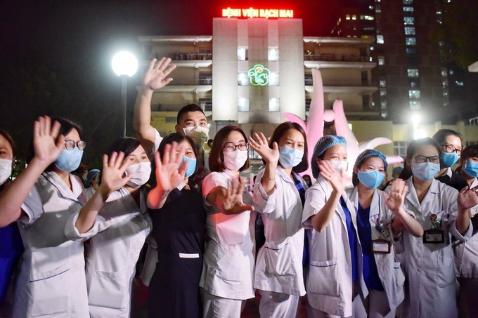 COVID-19 tại Việt Nam: Bắt đầu 0g 12/4 Bệnh viện Bạch Mai được dỡ phong tỏa sau 14 ngày cách ly