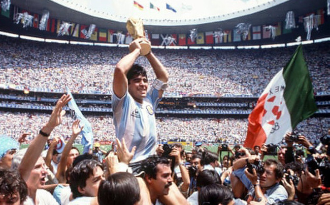 Diego Maradona qua đời ở tuổi 60 – Một Huyền thoại bóng đá