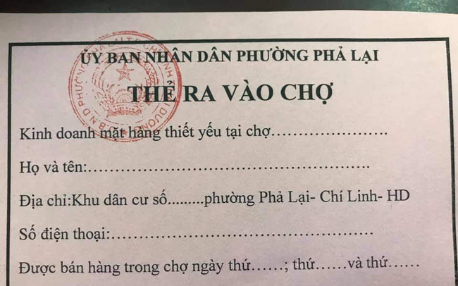 Covid-19 Hà Nội: Người dân Chí Linh được phát thẻ đi chợ khi giãn cách xã hội Covid-19 Hà Nội: Người dân Chí Linh được phát thẻ đi chợ khi giãn cách xã hội