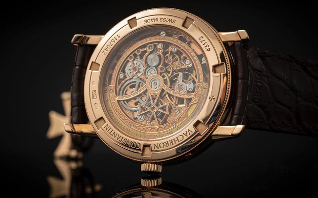 Lịch vạn niên trên cổ tay với Đồng hồ Vacheron Constantin Lịch vạn niên trên cổ tay với Đồng hồ Vacheron Constantin