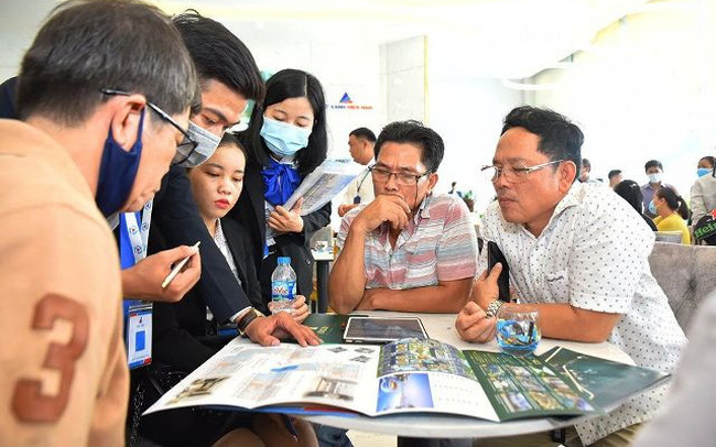 Nhà đầu tư đang quan tâm bất động sản sau tết Nhà đầu tư đang quan tâm bất động sản sau tết