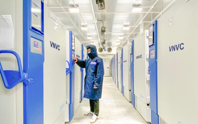 Sáng nay 24/2/2021 hơn 200 nghìn liều vắc xin ngừa COVID-19 về tới Tân Sơn Nhất Sáng nay 24/2/2021 hơn 200 nghìn liều vắc xin ngừa COVID-19 về tới Tân Sơn Nhất