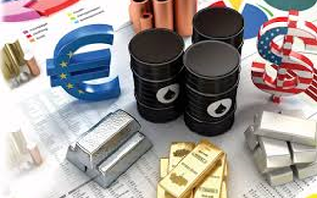 Thị trường ngày 17/6/2022: Giá dầu, vàng và cao su tăng, nhôm thấp nhất gần 1 năm