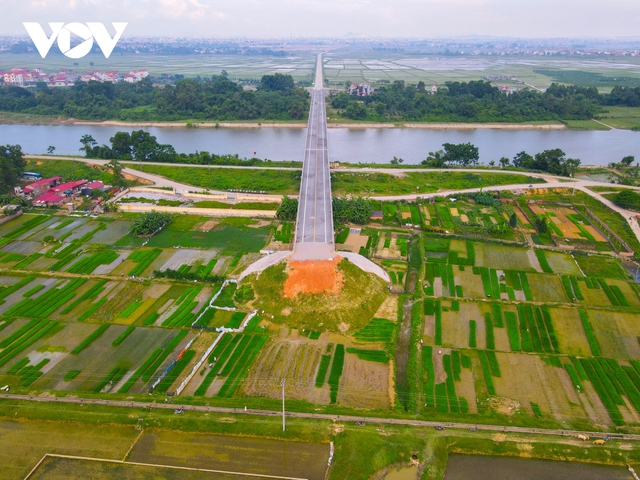 Cây cầu cụt 100 tỷ ở Bắc Giang xây xong 2 năm vẫn để trưng bày