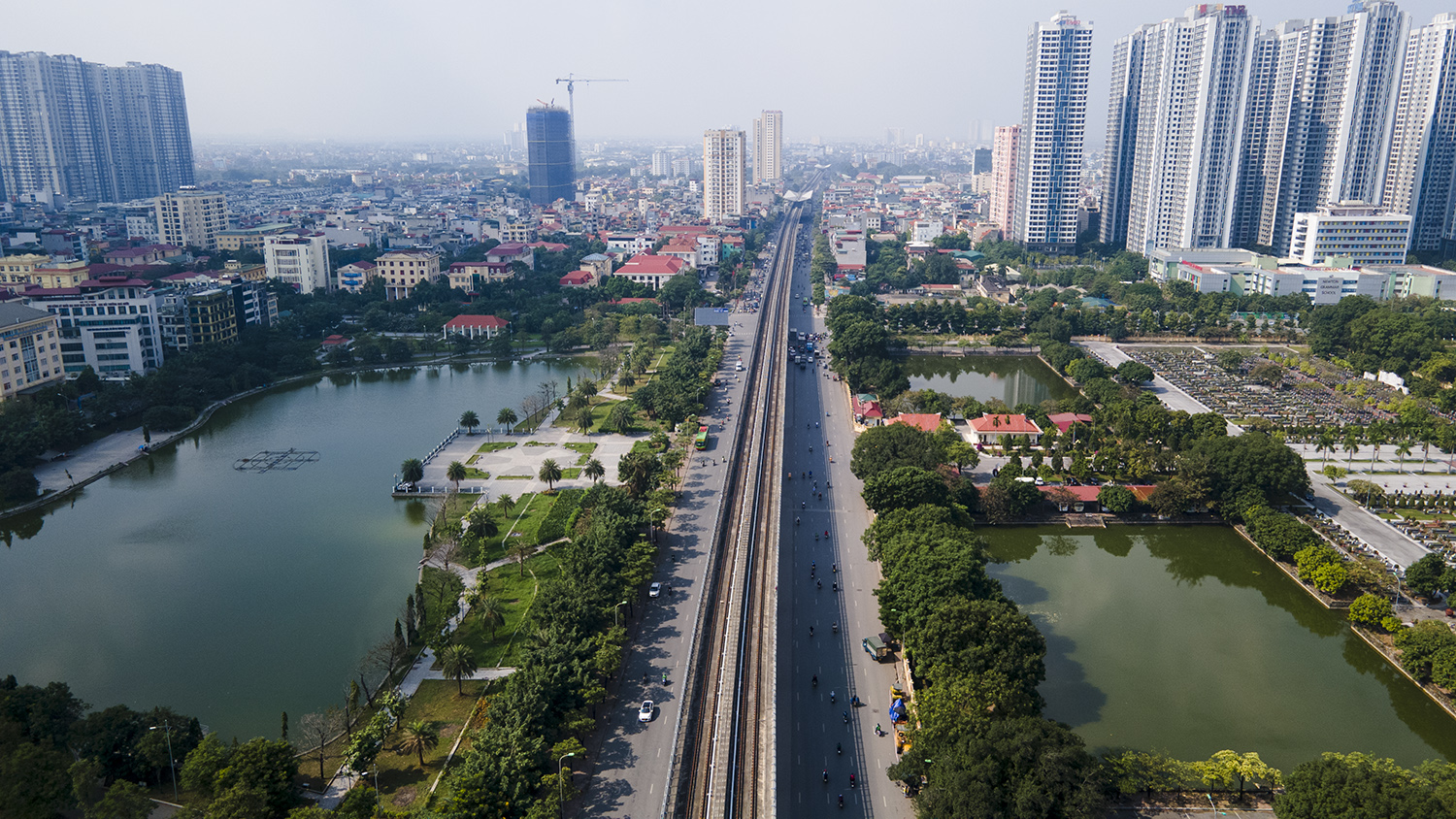 Nhìn từ trên cao tuyến đường sắt đô thị Nhổn - Ga Hà Nội trước ngày chạy thử - 2