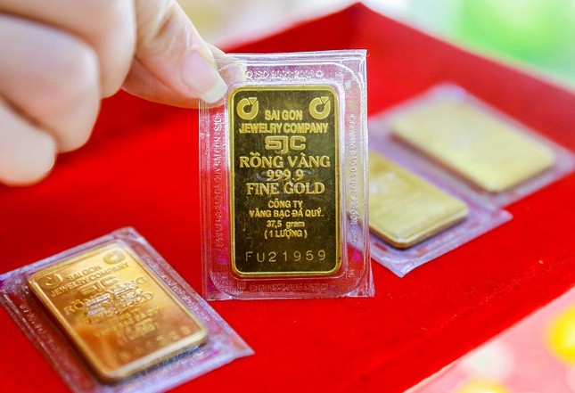 Giá vàng sẽ ‘vỡ’ mốc lịch sử trong tuần này?