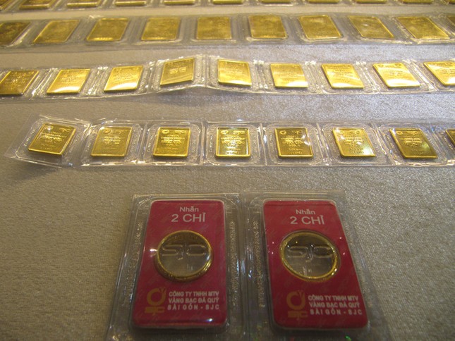 Vàng SJC xô đổ mọi kỷ lục, khả năng tăng tới 80 triệu đồng/lượng